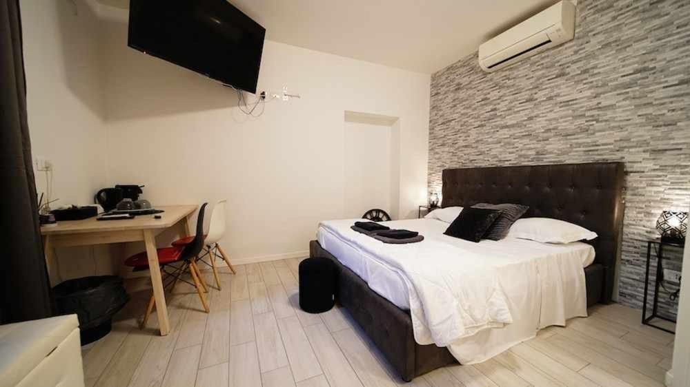 Langolo Di Laura Borgo Roma Destiny Home 3 Verona Zimmer foto
